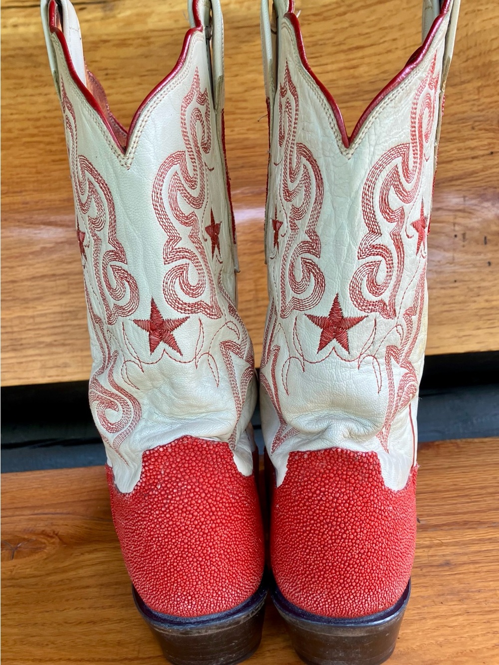 Red Lucchese 1883 Stingray Cowboy boots 9 B - Picture 2 of 16